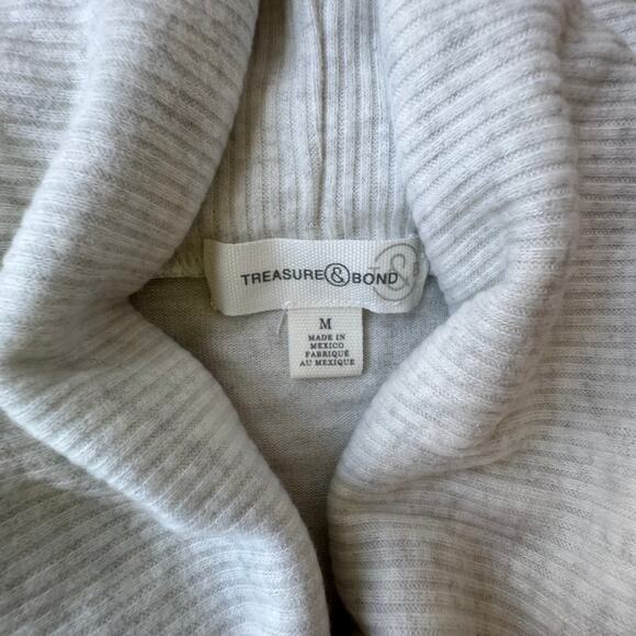 Treasure & Bond Women's Turtleneck Sweater - Size M - Picture 2 of 5